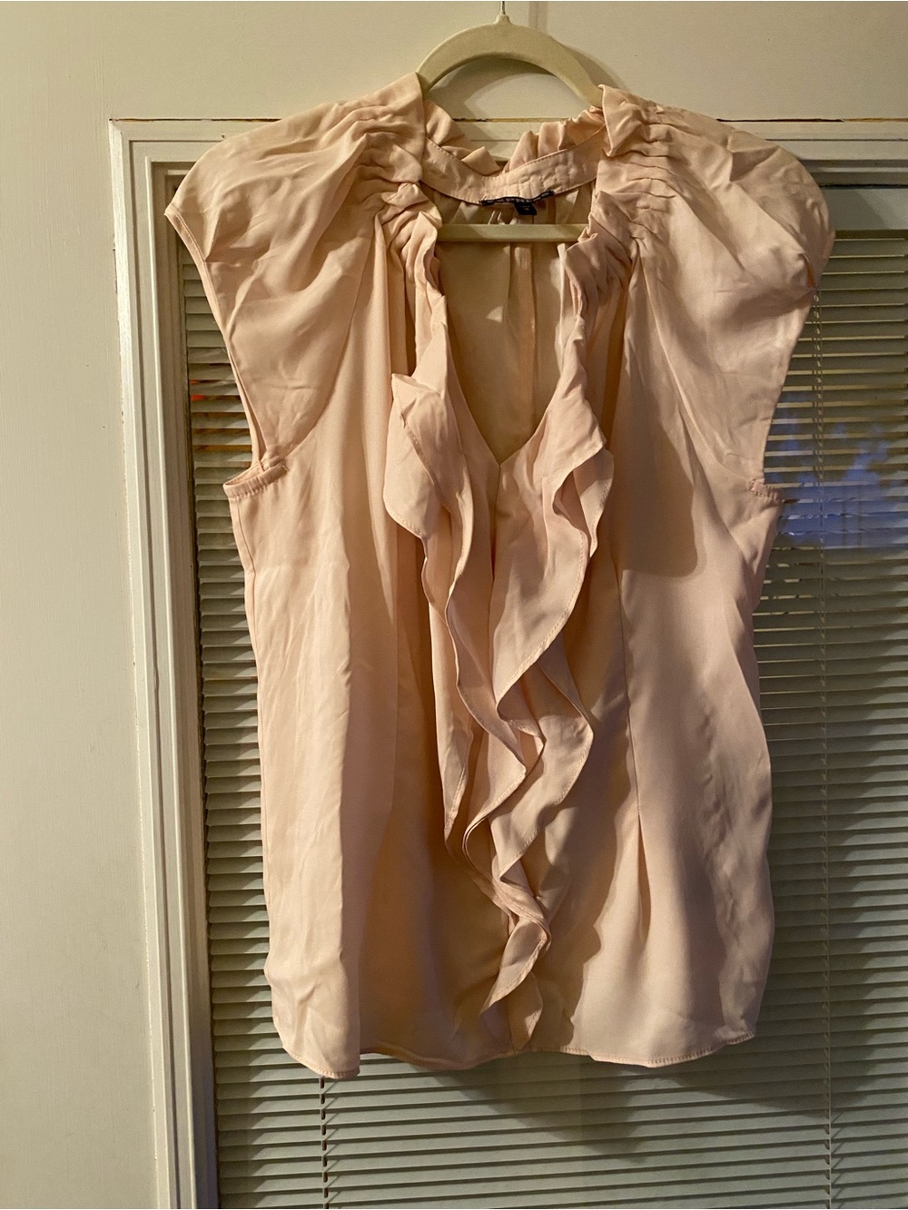 Express Women's Soft Pink Ruffle Front Sleeveless Top size M